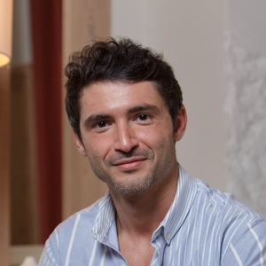 Yanis Arhab Ostéopathe D.O. Paris 9, Professionnel indépendant