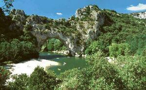 Roulottes et Cabanes de Saint Cerice Vogüé, Autre prestataire de services