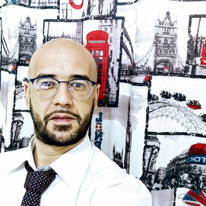 Yani School Paris 17, Professeur de langues