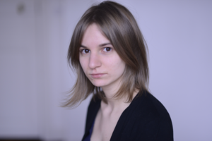 Sarah Hollier EI Saint-Quentin, Correcteur