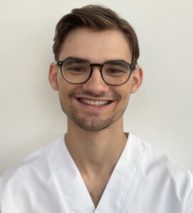 Antonin Borel Vanves, Professionnel indépendant, Ostéopathe