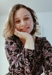 Emma LACH Rezé, Professionnel indépendant
